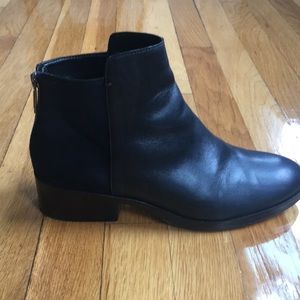 Cole Haan Grand Os Signature Black Booties Sz 7.5